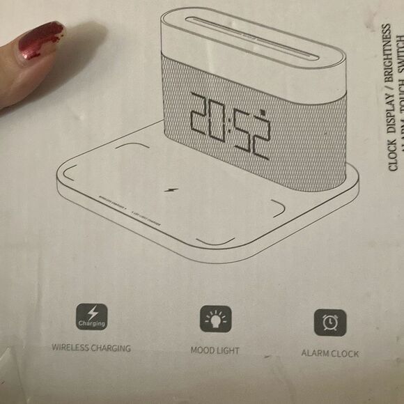 Alarm clock with wireless charging station dock LED lamp - Picture 2 of 7